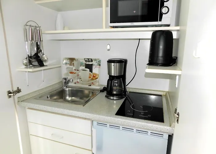 Appartement Strandnahes Ostseescholle Mit Balkon , Parkplatz *